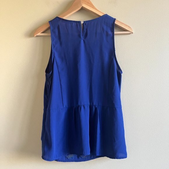 SKIES ARE BLUES SLEEVELESS SHIRT WOMENS SIZE S BLUE PEPLUM LACE LIGHTWEIGHT TOP - Picture 5 of 5